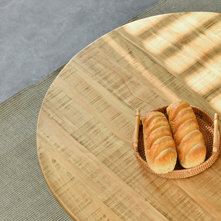 Zeitgenössischer Esstisch ovaler masser Holztisch mit metallischem vierbeinigen Tisch