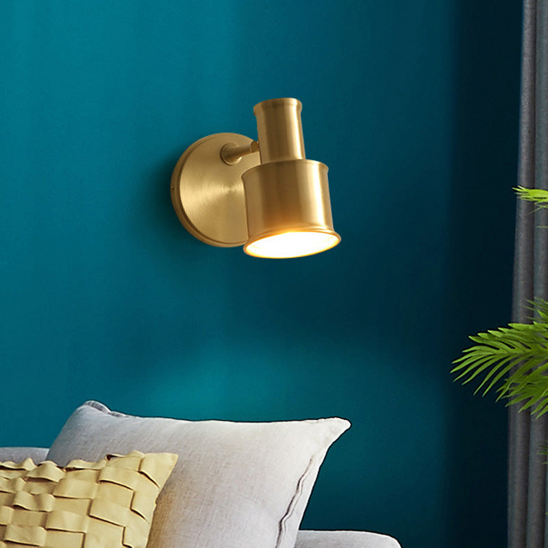 1-Licht-Halbzylinder-Schatten Wandleuchte postmoderne Wandbeleuchtung im Messing