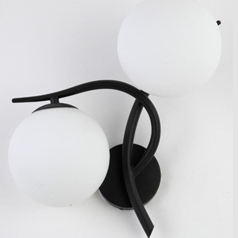 Moderne wandkandellicht, wit glas 2-lichtsconstructie Lamp voor slaapkamer