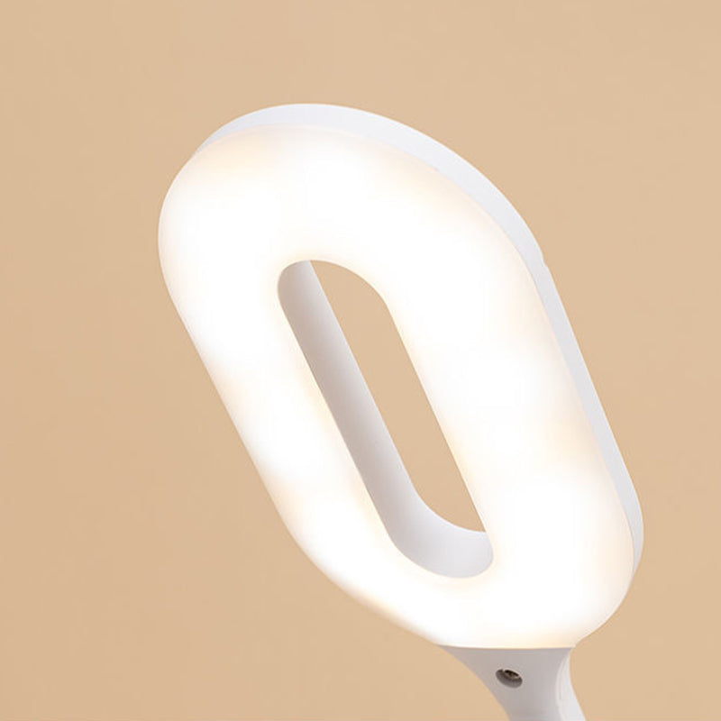 Lámpara de mesa de lectura creativa moderna Luz de mesa de elefante de 1 luz con puerto USB