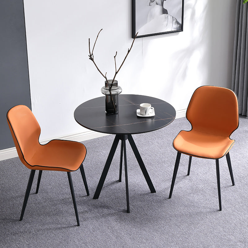 Zweifarbiger Esstisch aus gesintertem Stein, moderner Tisch mit 4 Beinen für das Esszimmer