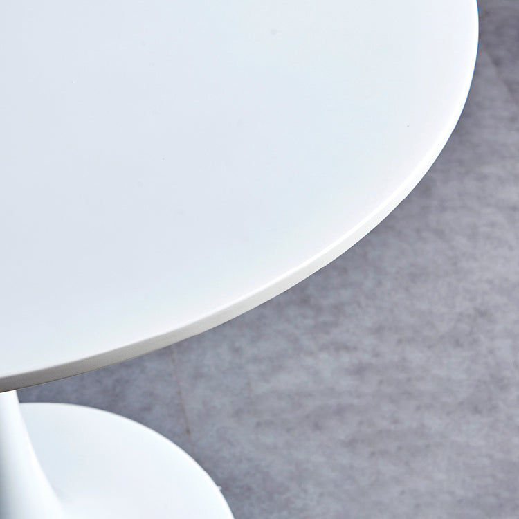 Round Modern Style Solid Wood Dining Table Dining Furniture with Tulip Base