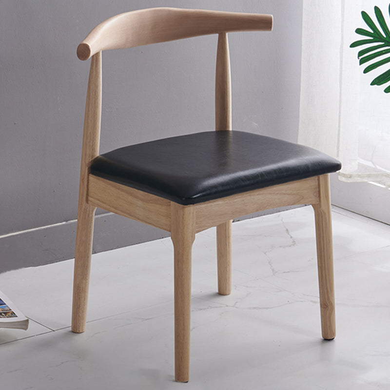 Chaise de salle à manger contemporaine chaise latérale ouverte avec des pattes en bois pour un usage domestique