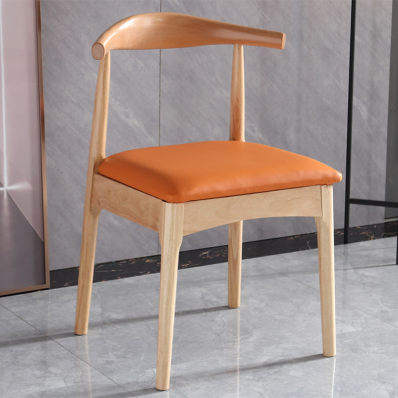 Chaise de salle à manger contemporaine chaise latérale ouverte avec des pattes en bois pour un usage domestique