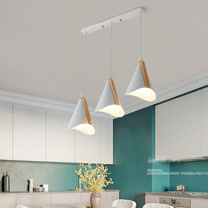 Kegelschatten 3-Leuchten moderne einfache LED-Style Hanging Deckenleuchten in Weiß
