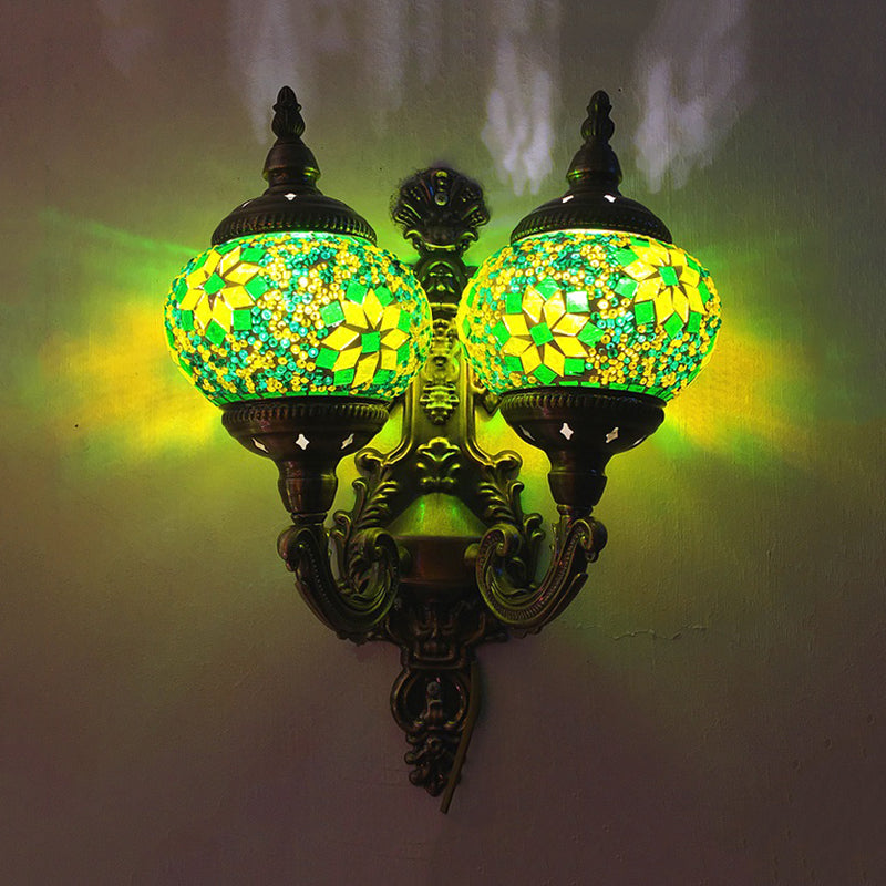 Traditionelle Kugelwandhalterung Licht 2 Köpfe Buntglas Wandleuchte in Weiß/Gelb/Himmelblau
