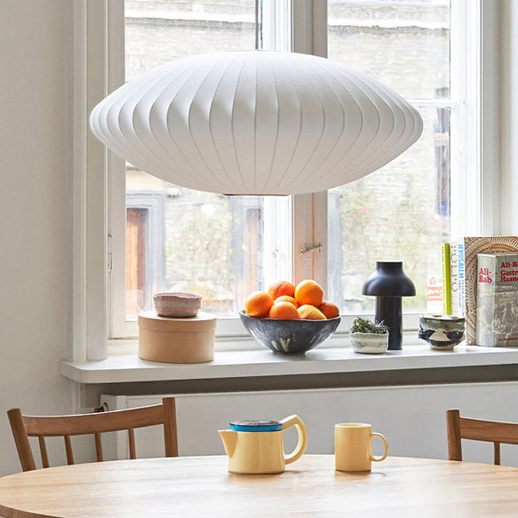 Zeitgenössische schattierte Suspension Anhänger Leichter Stoff Esszimmer Hanges Lichtkit in Weiß