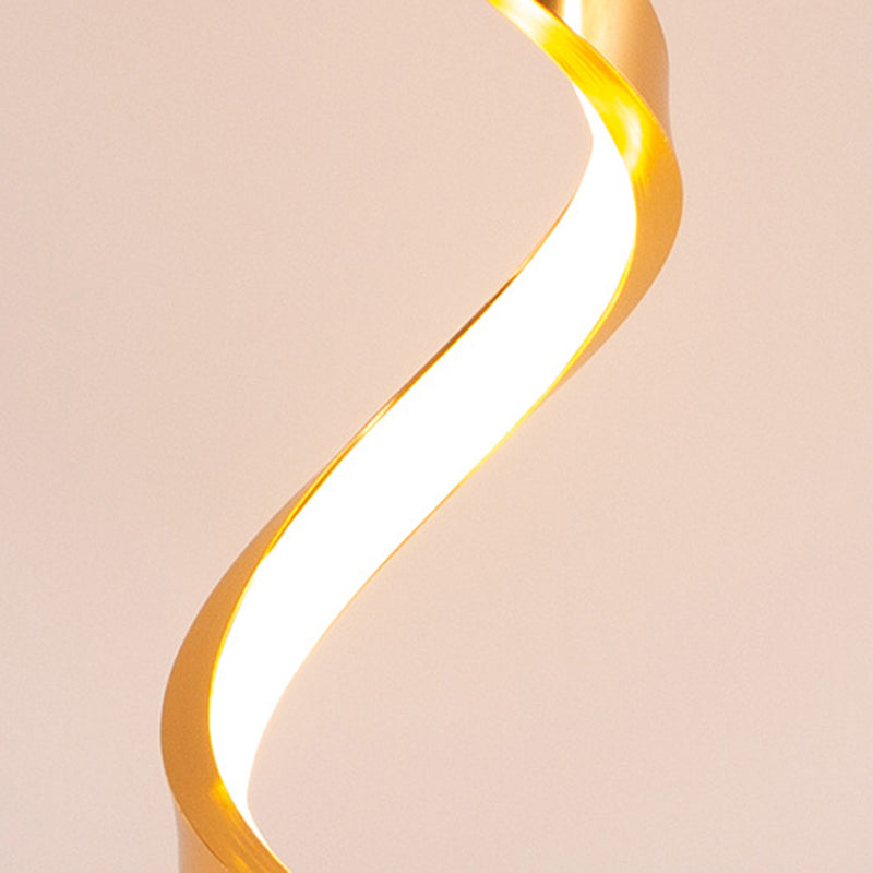 Postmodern Line Model Metal Desk Lamp for Bedroom Living Room Table Lamps