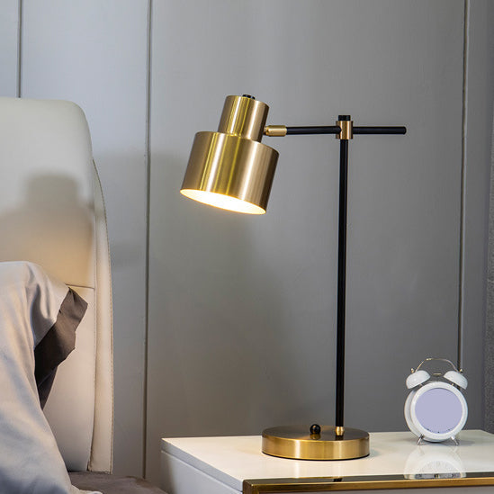 Lámpara de mesa de tambor de simplicidad ultramoderna lámpara de metal de metal para dormitorio