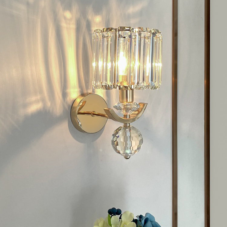 Luce di applique di ferro con paralume a parete postmoderna di cristallo lampada montata