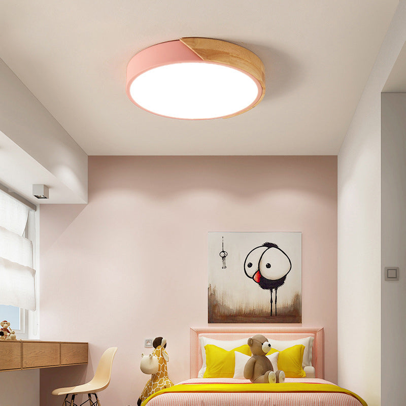 Plafonnier à 1 lumière en bois clair de forme ronde Macaron de style moderne pour le salon