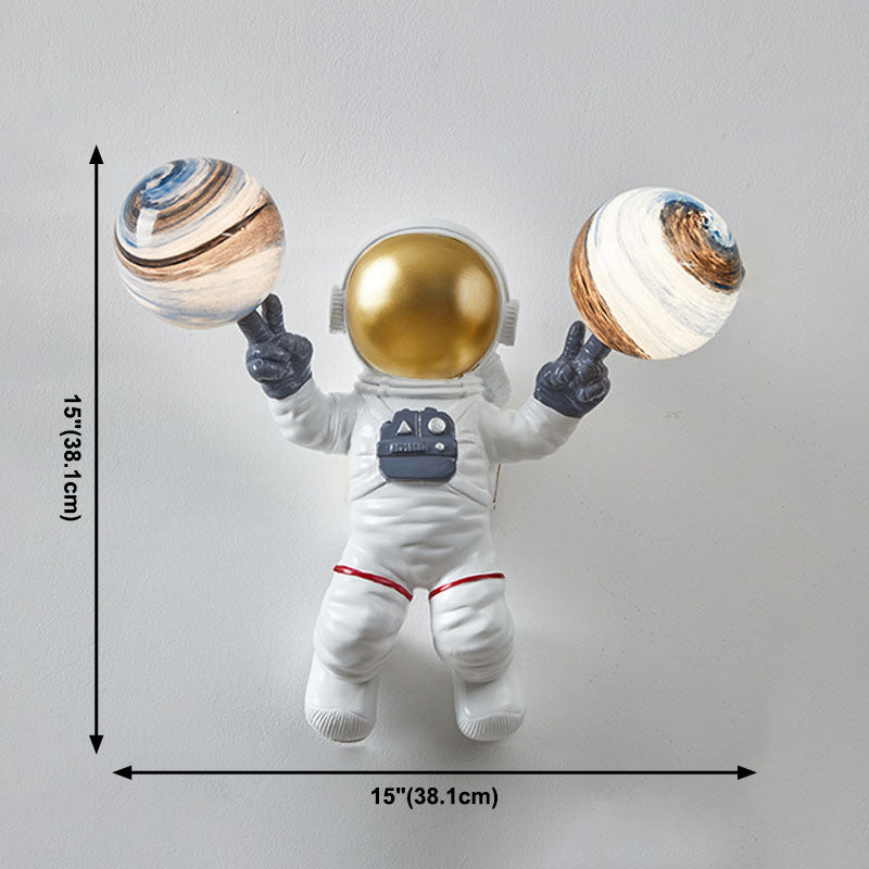 Pianeta in vetro soffiato e astronauta Light Kids Style Style a 2 teste Apparecchiatura da parete