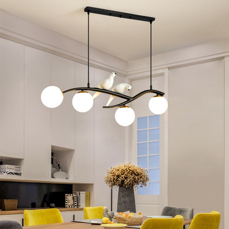 Modern Creative Globe Isola Light Iron Iron Firmine a 4 luci a 4 luci con tonalità di vetro