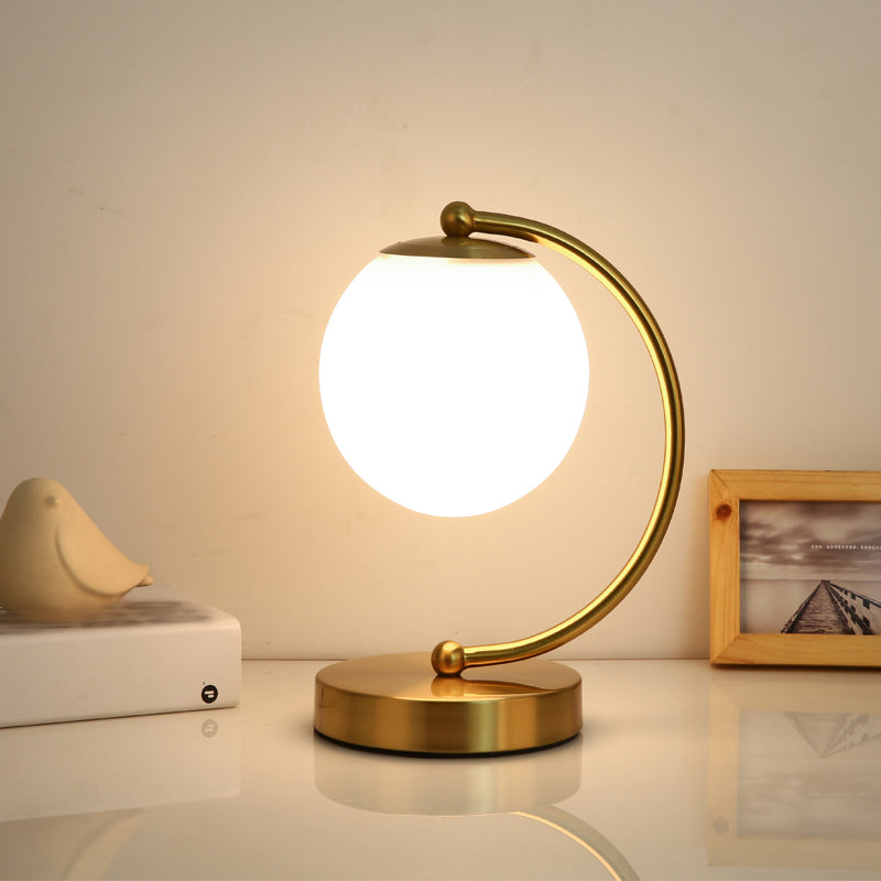 Lampade da tavolo Globe Lampade da comodino moderne in metallo a 1 luce in oro