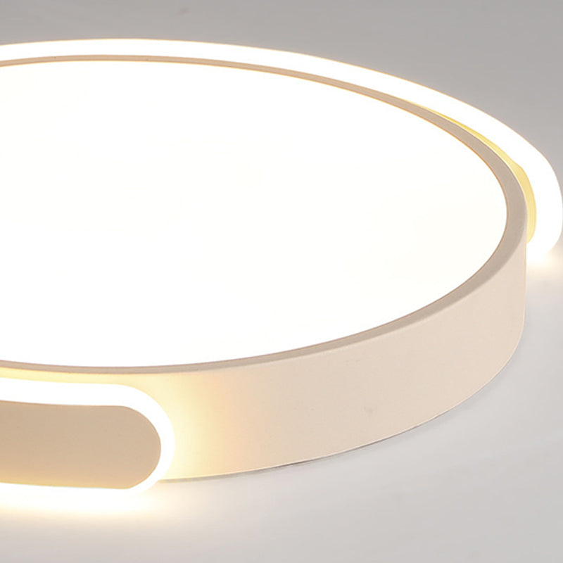 Moderne plafondmontagelamp met ronde acrylkap voor woonkamer