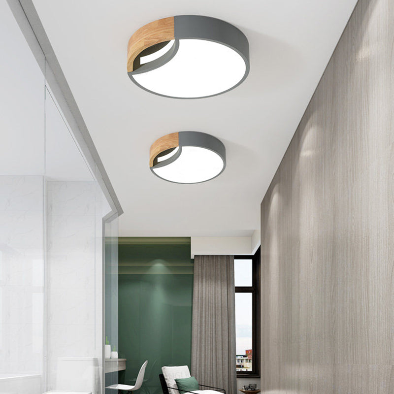 Splicing Rounded Flush Ceiling Light Nordic Iron Grey/White/Green LED Flush Mount in White Light with Wood Grip, 12"/16"/19.5" Wide