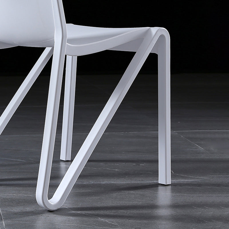 Chaise latéral de maison scandinave solide en plastique multicolore