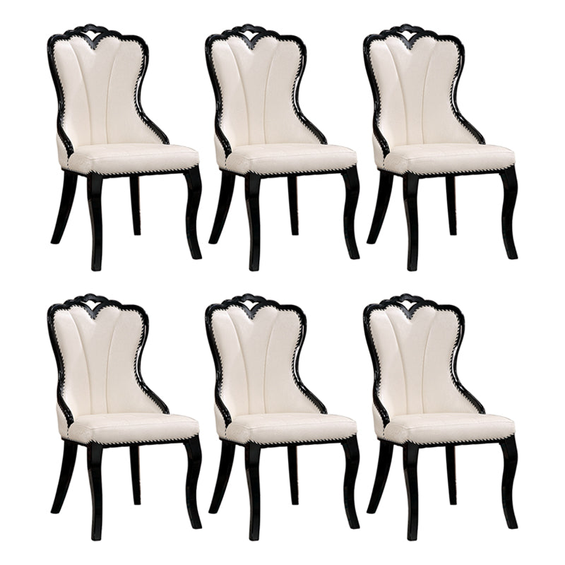 Chaise latéral sans bras rembourrée de style Scandinave Chaise de restauration à dos solide pour usage à domicile