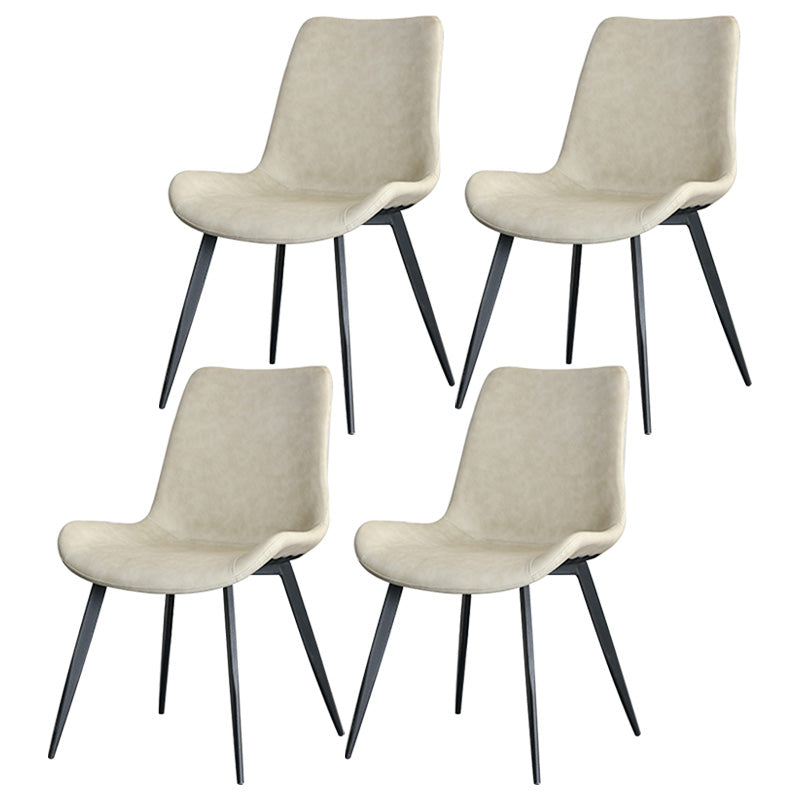 Chaises de salle à manger en simili cuir style contemporain avec 4 pieds finition noire, chaises sans accoudoirs