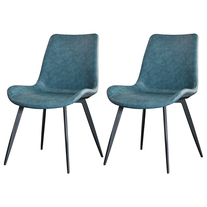 Chaises de salle à manger en simili cuir style contemporain avec 4 pieds finition noire, chaises sans accoudoirs