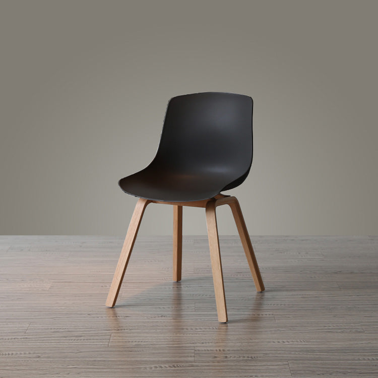 Sedie sala da pranzo in stile contemporaneo sedia solida a bracciole con gambe in legno