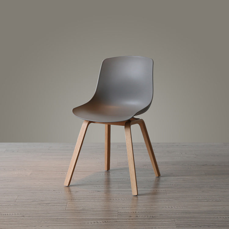 Sedie sala da pranzo in stile contemporaneo sedia solida a bracciole con gambe in legno