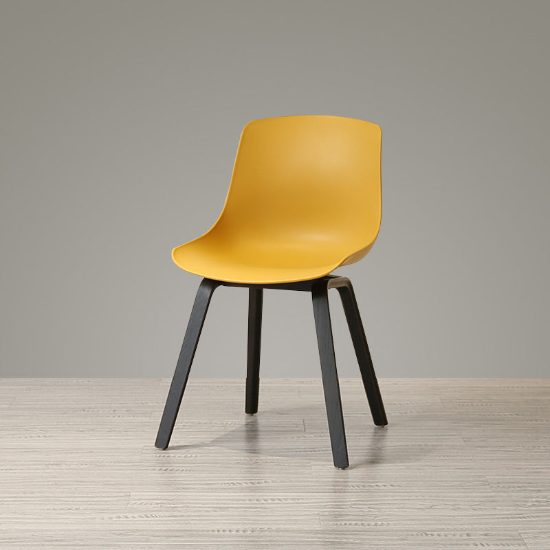 Sedie sala da pranzo in stile contemporaneo sedia solida a bracciole con gambe in legno