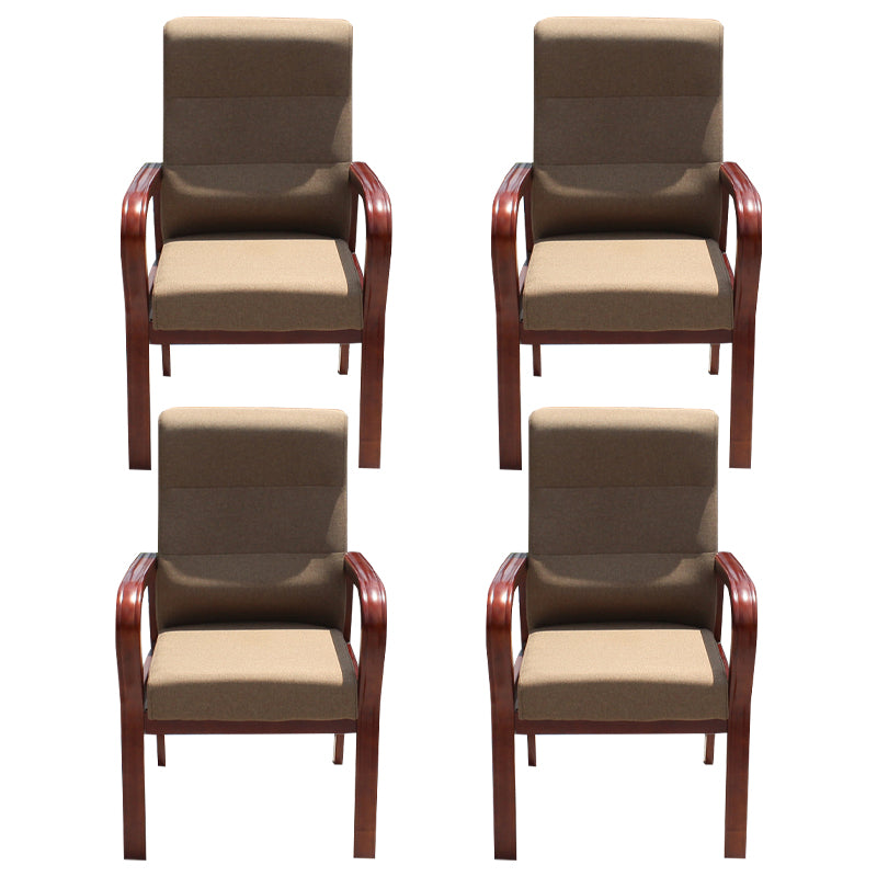 Chaises de bras arrière à salle à manger rembourrée moderne avec des jambes en bois