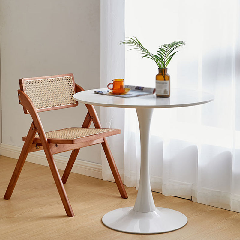 Eenvoudige stijl huis vaste houten eettafel ronde vormtafel met tulpbasis