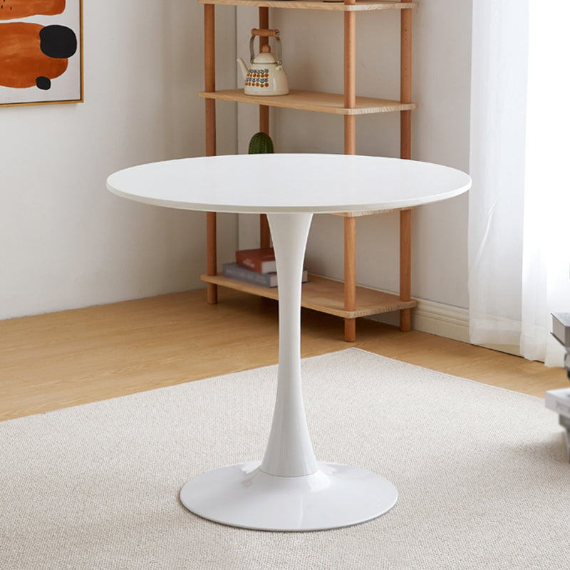 Eenvoudige stijl huis vaste houten eettafel ronde vormtafel met tulpbasis