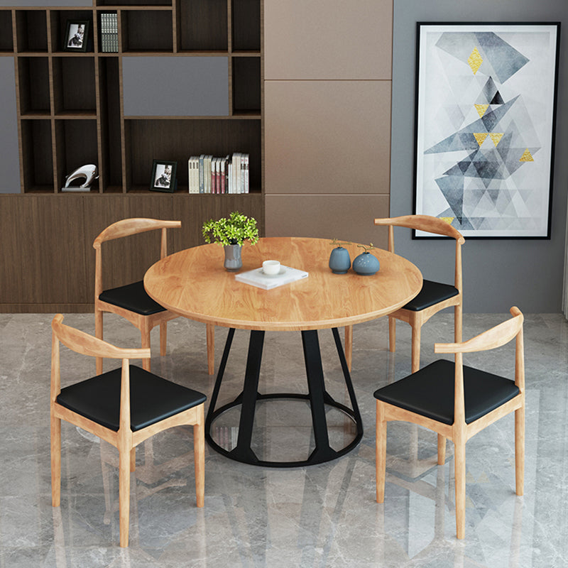 Round Solid Pinewood Brown Tone Dining Table Simplicity Pedestal Table for Dining Room
