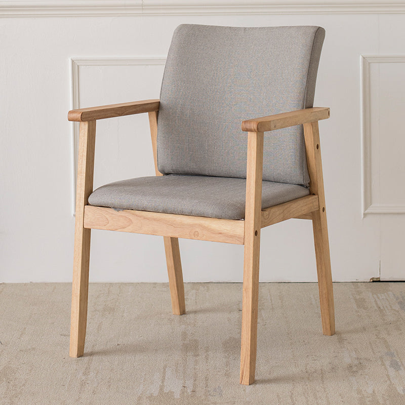 Chaise contemporaine en bois d'hévéa à dossier solide, chaise de salle à manger en bois au fini mat avec pieds naturels