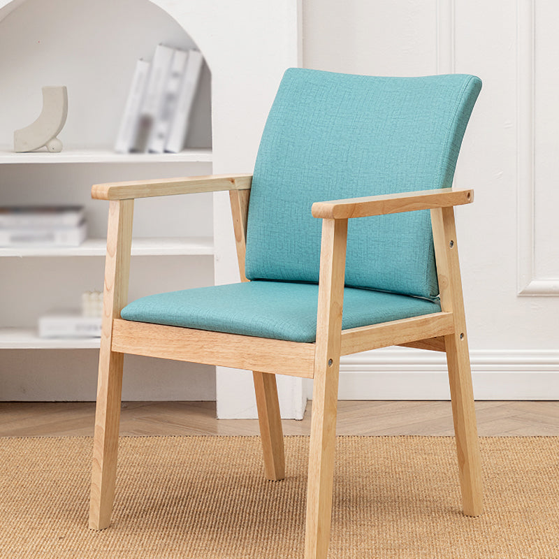 Chaise contemporaine en bois d'hévéa à dossier solide, chaise de salle à manger en bois au fini mat avec pieds naturels