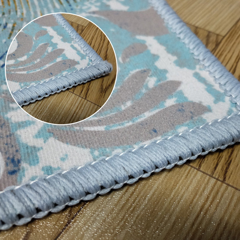 Red Modern Carpet Polyester Graphic Carpet Washable Carpet for Living Room