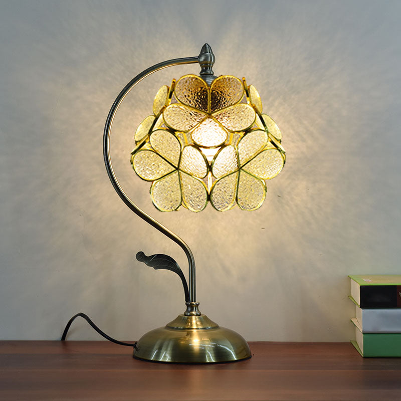 Lampe de table de nuit à fleur de fleur en cluster Tiffany Style Glass Nightstand lampe pour chambre à coucher