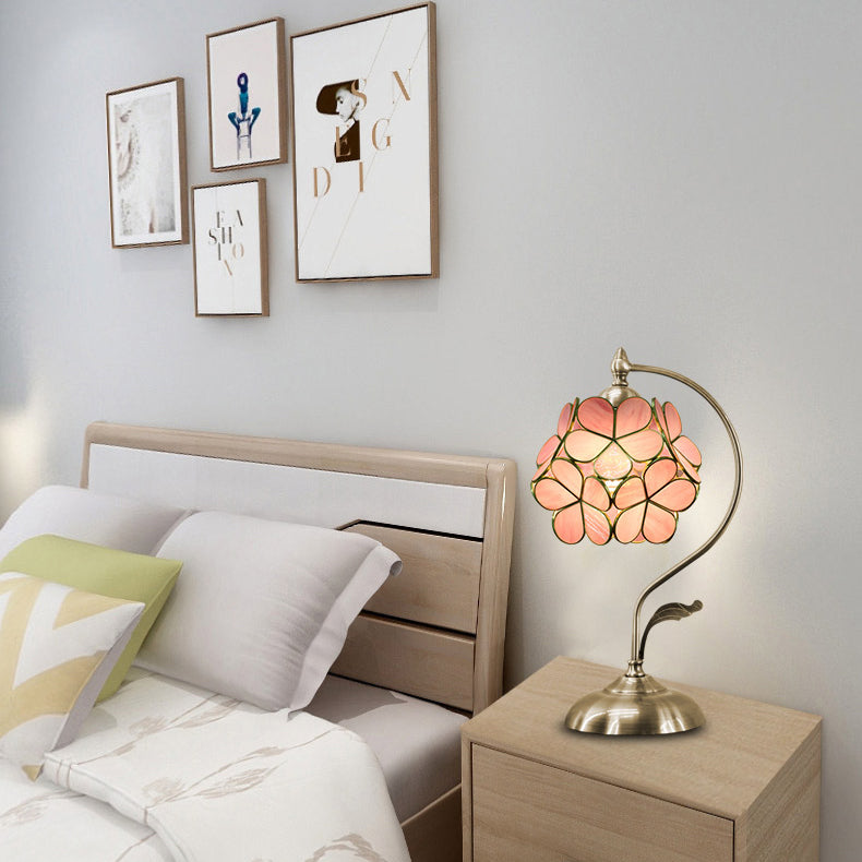 Lampe de table de nuit à fleur de fleur en cluster Tiffany Style Glass Nightstand lampe pour chambre à coucher