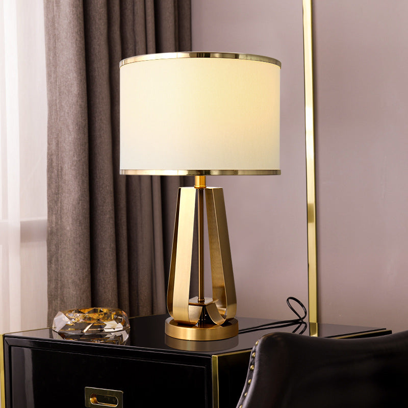 Trommelförmige Nächte und Lampenminimalist Style Metall Gold Tischlicht für Schlafzimmer