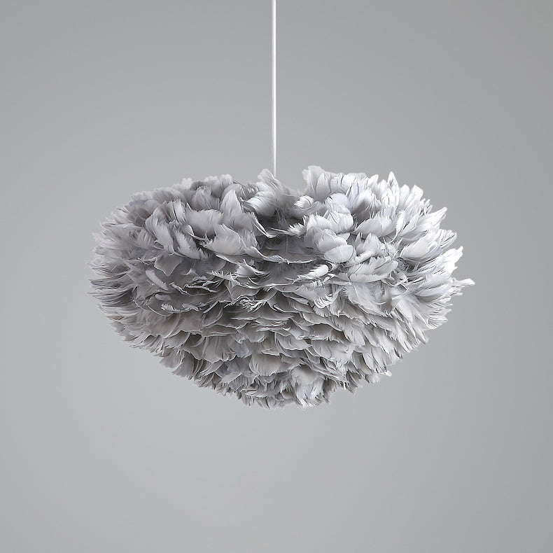 Lampe pendentielle en plumes