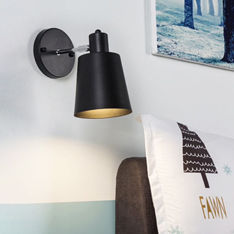 Metatore moderno nordico in metallo a 1 luci a muro cono a monte cono sconce per camera da letto