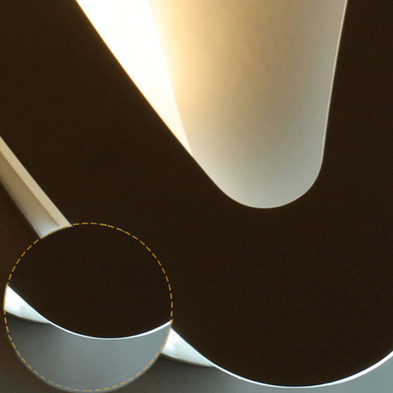 Illuminazione a parete a parete a V a V 1 illuminazione Vintagemoderna