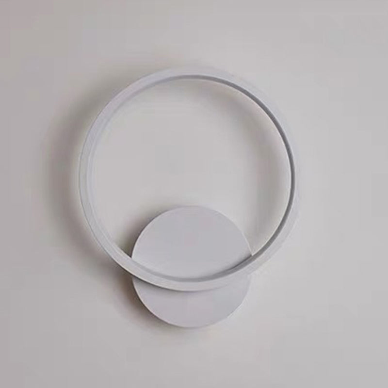 Luci da parete dell'ombra geometrica in metallo Moderno Simple Stile 1 Fun a monte della testa Flainia in bianco