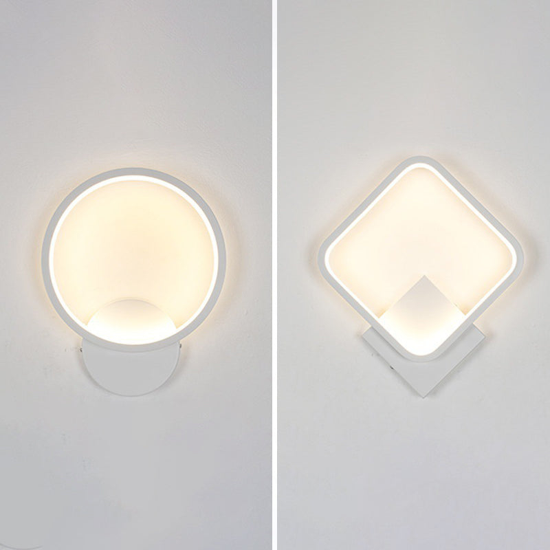 Luci da parete dell'ombra geometrica in metallo Moderno Simple Stile 1 Fun a monte della testa Flainia in bianco