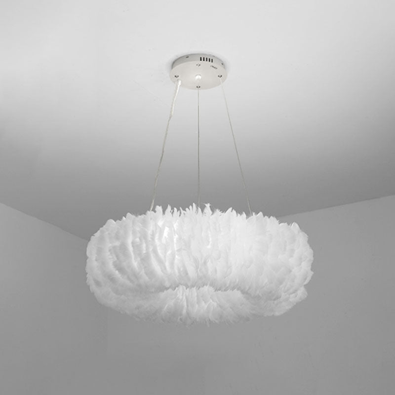 Verstellbare Kronleuchterleuchten moderner Kronleuchter -Anhängerlampe mit weißem Federschatten