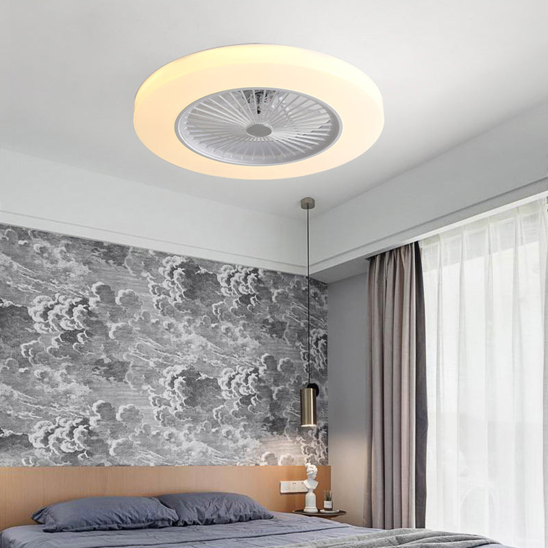 Gerade geschnittene runde Lüfterlampe Einfachheit Acryl-Esszimmer LED Semi Flush Light