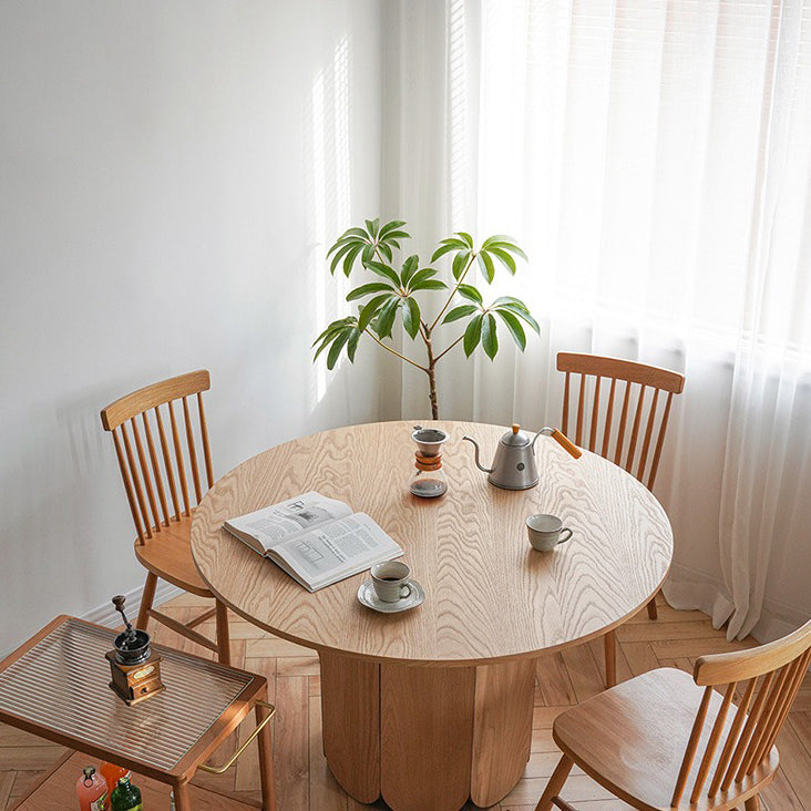 Oak Wood Round Dining Table Kitchen Table in Nature with Wooden Pedestal