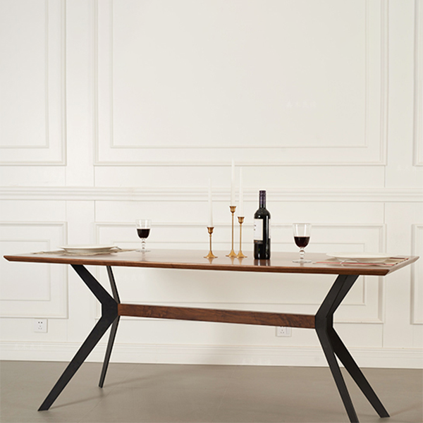 Mesa de mesa de comedor de madera maciza de estilo industrial con marco negro para uso en el hogar