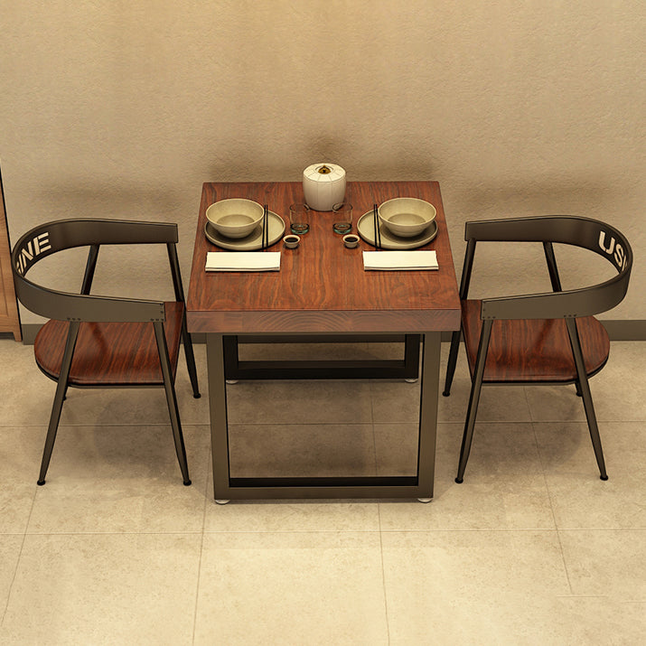 Mesa de comedor industrial de madera, mesa cuadrada marrón con base de trineo para comedor