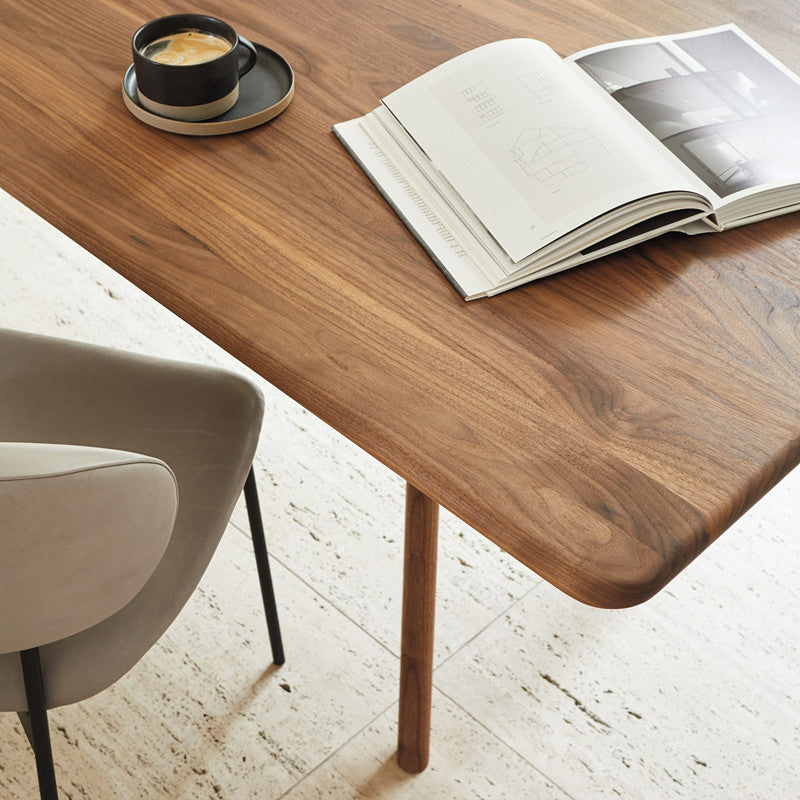 Rectangle 4 Legs Casual Dining Table Wood Color Fixed Table of Pinewood Solid Wood