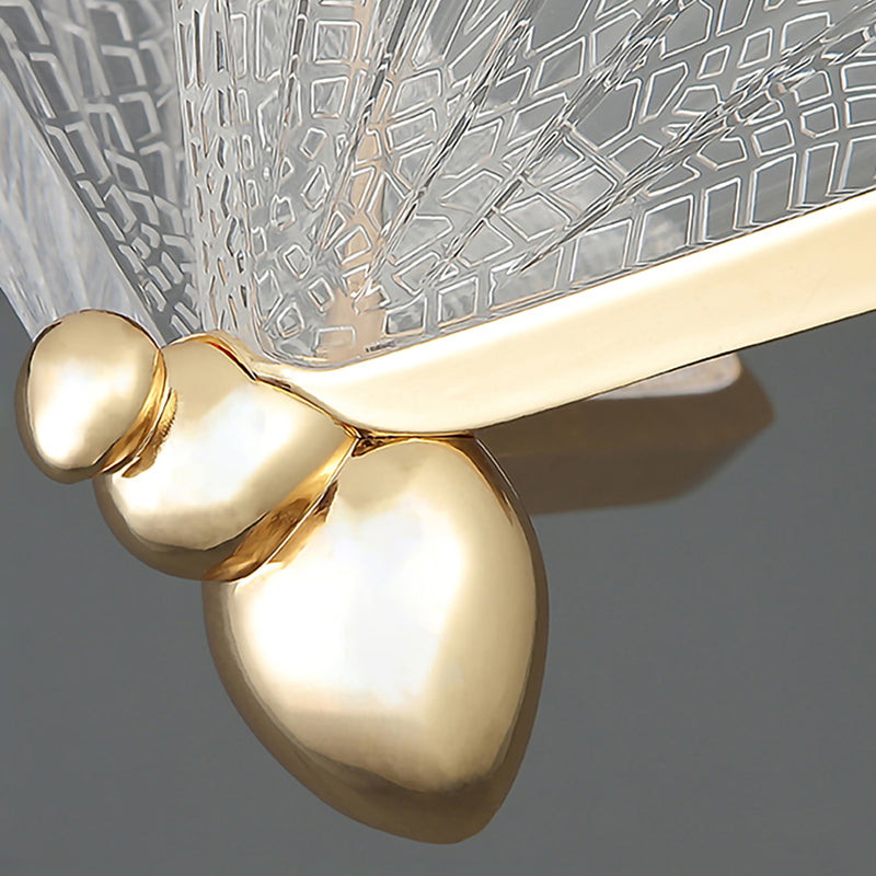 Éclairage pendentif en or