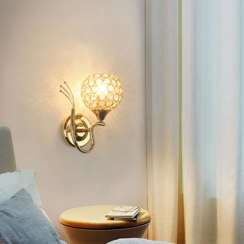 Lampada a monte a parete globo moderna illuminazione montata a parete a 1 luci con un ombra di cristallo chiaro